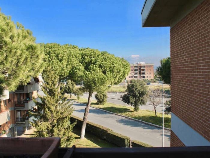 Casa trilocale in affitto in Via Sante Vandi, Romanina, Roma