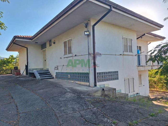 Casa con 6 locali in vendita in Via Ex Provinciale, Donnici, Cosenza