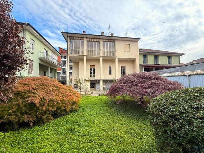 Casa con 6 locali in vendita in Via Bonacini, Centro, Chivasso
