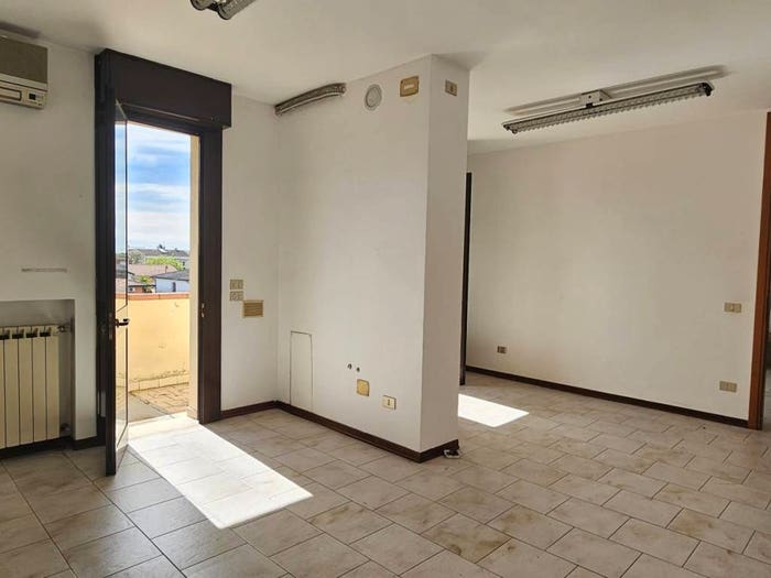 Appartamento con 6 locali in vendita in Via Andrea Palladio, Centro, Ponte San Nicolò