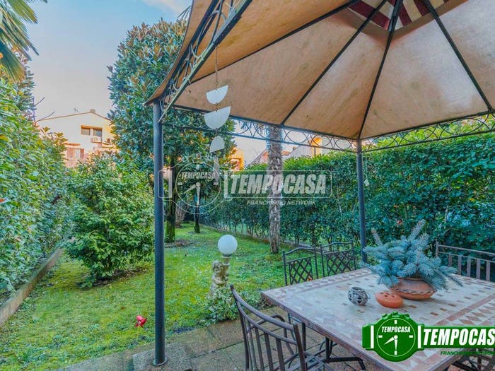 Casa quadrilocale in vendita in Via Giovanni Falcone, Mairano, Noviglio