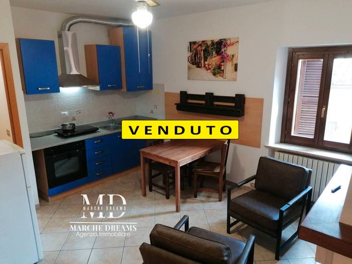 Appartamento quadrilocale in vendita in Via Bianchetta, Centro, Cingoli