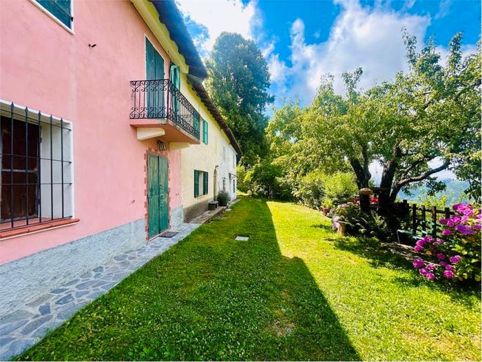 Casa trilocale in vendita in Frazione Pornassino Loc Logne, Ormea