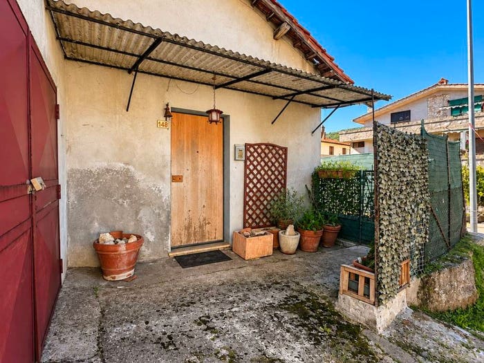 Casa bilocale in vendita in Via Bassiano, Centro, Sezze