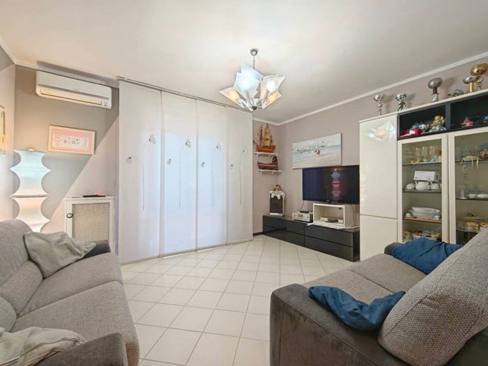 Appartamento con 5 locali in vendita in Via Francesco Baracca, Torricella, Campi Bisenzio