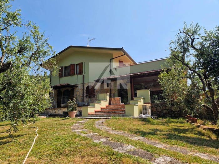 Casa con 6 locali in vendita in Via per Chiatri, Maggiano San Macario, Lucca