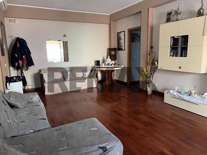 Appartamento quadrilocale in vendita in Via Prima, Centro, Aci Catena