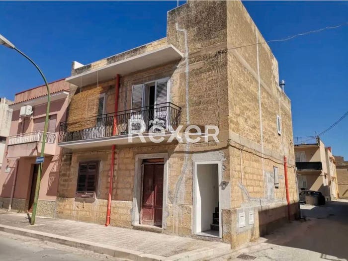 Casa con 6 locali in vendita in Via Giacomo Matteotti, Centro, Menfi
