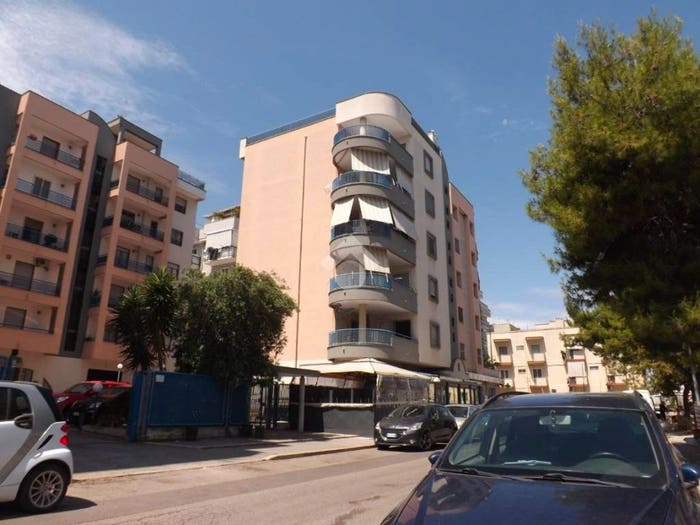 Appartamento quadrilocale in vendita in Viale V Calace, Bisceglie