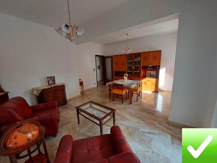 Appartamento con 5 locali in vendita in Reggio Calabria