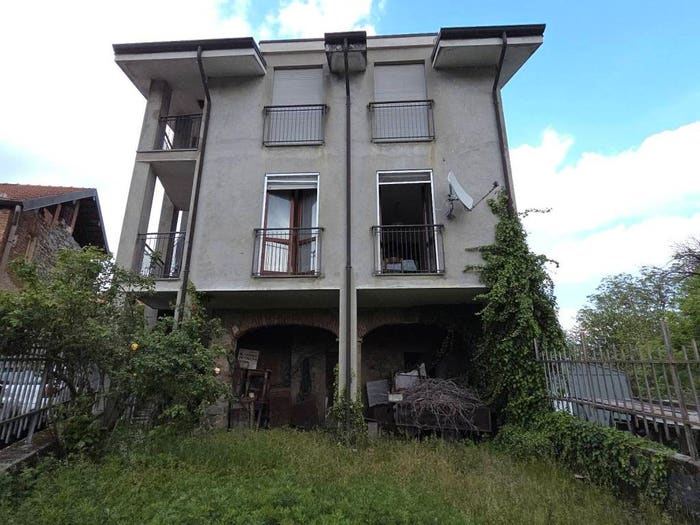 Casa quadrilocale in vendita in Via Maggiore, Talonno, Invorio