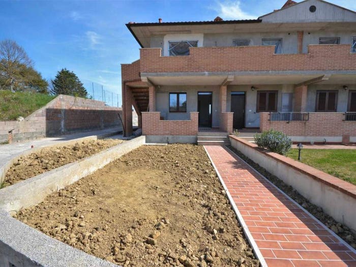 Appartamento trilocale in vendita in Via di Monteleone d'Orvieto, Centro, Monteleone d'Orvieto