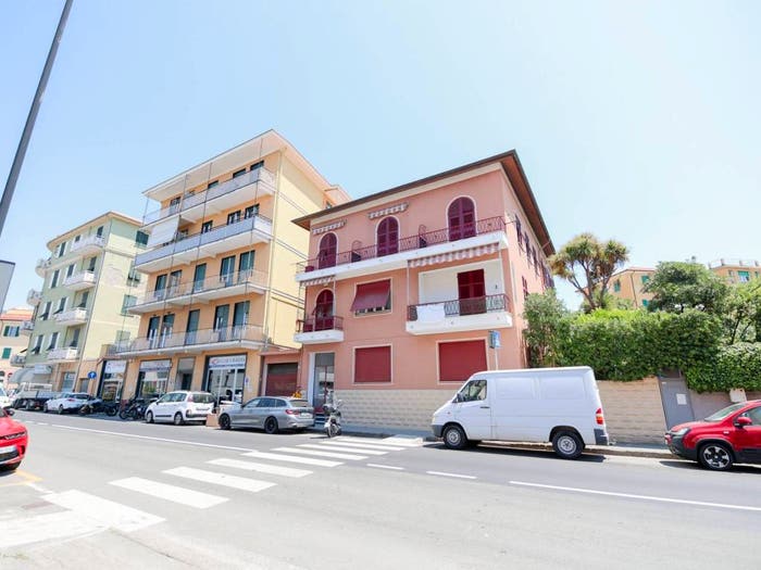 Appartamento trilocale in vendita in Via Edoardo Riboli, Centro, Lavagna