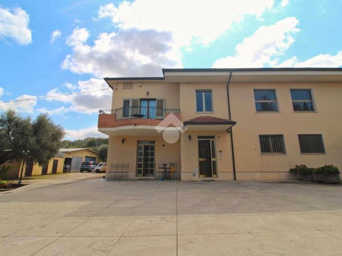 Appartamento quadrilocale in vendita in Cda Tavoliere Borea, Mosciano Sant'Angelo