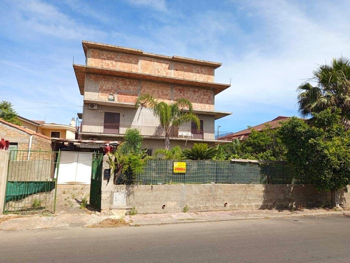 Casa con 6 locali in vendita in Via Alessandro Manzoni, Ardore Marina, Ardore