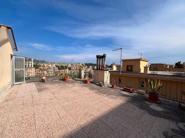 Appartamento trilocale in vendita in Via Imperiale, San Fruttuoso, Genova
