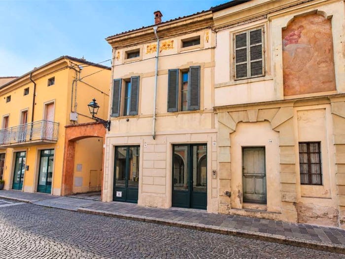 Casa con 6 locali in vendita in Centro, Soragna
