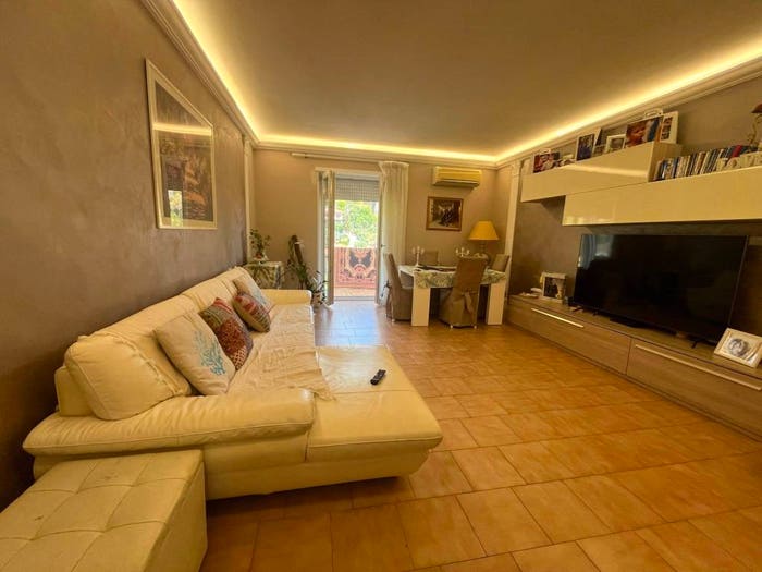 Appartamento con 6 locali in vendita in Via Feudo, Centro, Fondi