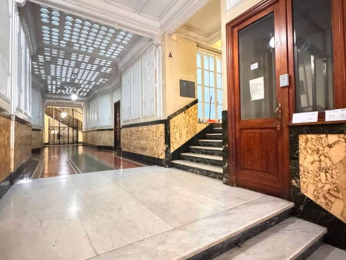 Appartamento con 6 locali in vendita in Via Tullio Molteni, Sampierdarena, Genova