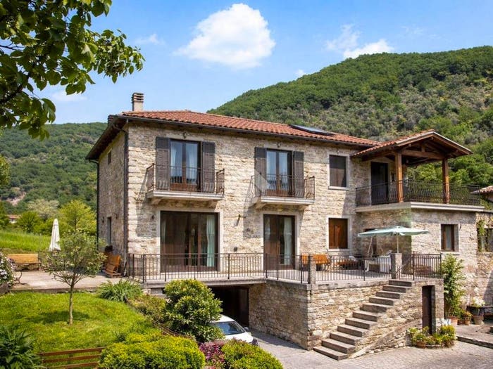 Casa con 5 locali in vendita in Via Chiapparo, Ponti, Pornassio