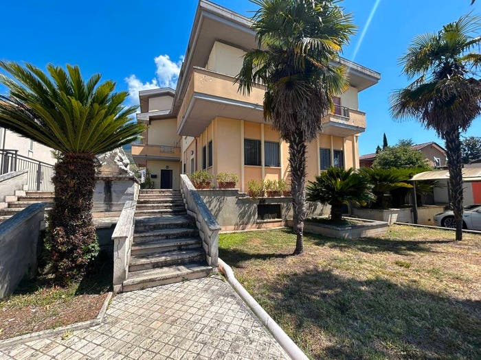 Appartamento con 5 locali in vendita in Via Napoli, Centro, Piedimonte San Germano