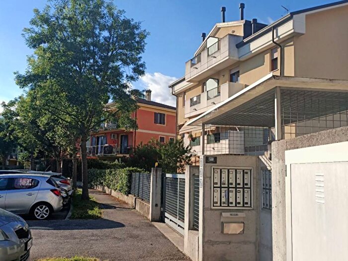 Appartamento quadrilocale in vendita in Viale della Memoria, Veggiano