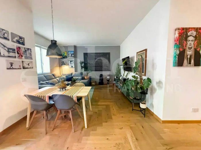 Appartamento bilocale in vendita in Via Felice Cavallotti, Triante, Monza