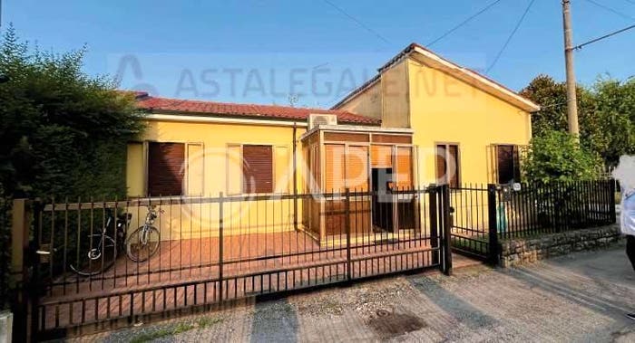 Appartamento con 5 locali in vendita in Via degli Arditi, Voltabarozzo, Padova