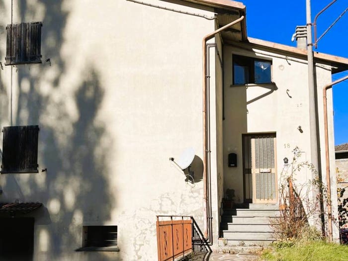 Casa quadrilocale in vendita in Via Provinciale, Piamaggio, Monghidoro