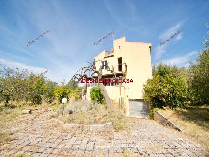 Casa con 6 locali in vendita in Contrada Cagnanò, Naso