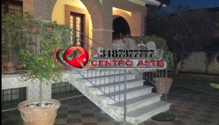 Appartamento con 6 locali in vendita in Via Santa Cristina Gela Roma RM Italia, Finocchio, Roma