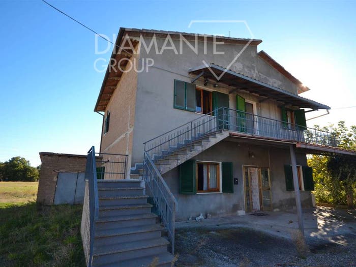 Casa con 6 locali in vendita in I Bertoni, Castiglione del Lago