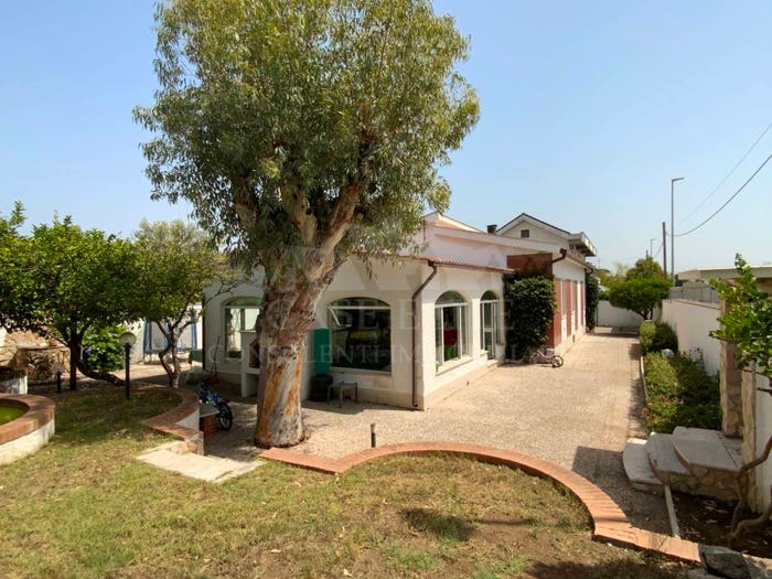 Casa con 5 locali in vendita in Via degli Ermellini, Tor San Lorenzo Nuova California, Ardea