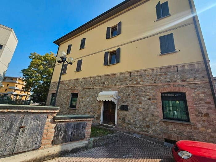 Appartamento quadrilocale in vendita in Via Mulino, Centro, Castellarano