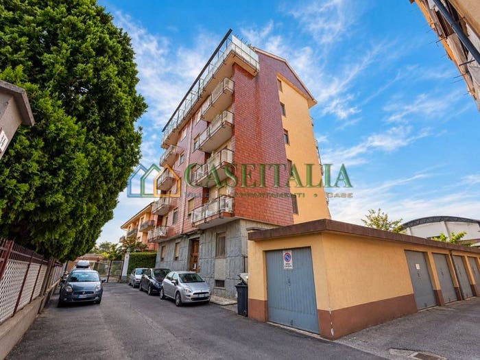 Appartamento bilocale in vendita in Via Giuseppe Parini, Centro, Orbassano
