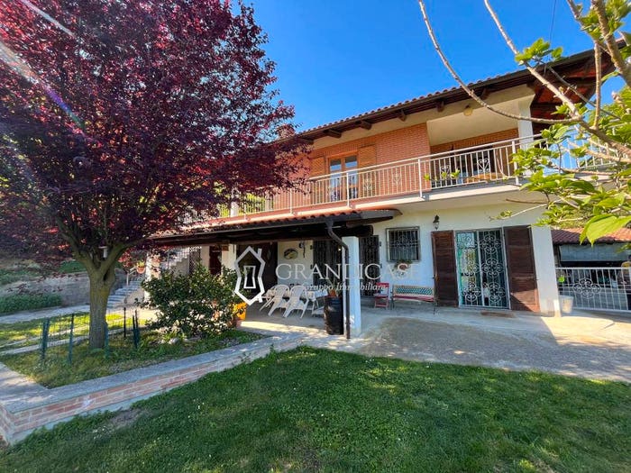 Casa con 6 locali in vendita in Borgata Perello, Aramengo