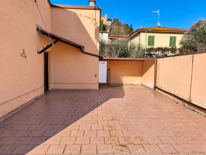Appartamento con 6 locali in vendita in Forcoli, Palaia