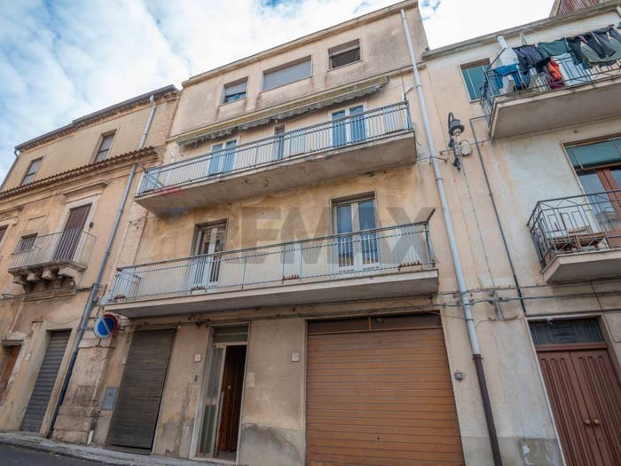 Casa con 5 locali in vendita in via gianbattista vico, Grammichele