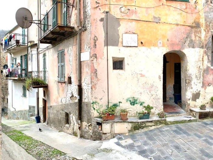 Appartamento con 5 locali in vendita in Via Dottor Francesco Ramoino, Centro, Pontedassio
