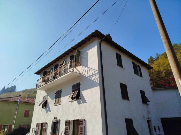 Appartamento quadrilocale in vendita in Via Piano Soprano, Piano Soprano, Bormida