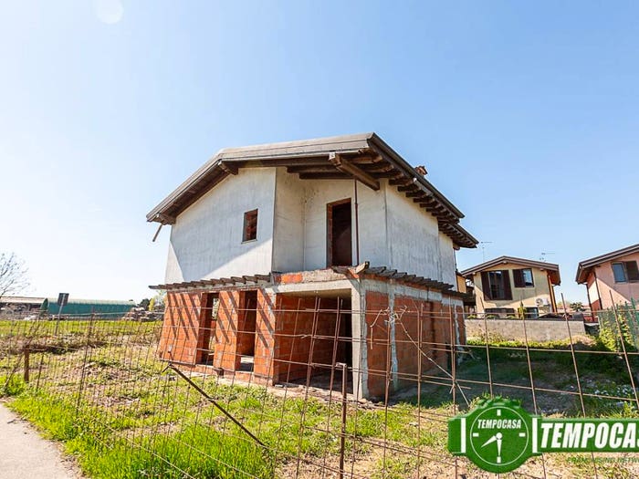 Casa quadrilocale in vendita in Via delle Robinie, Casale CremascoVidolasco