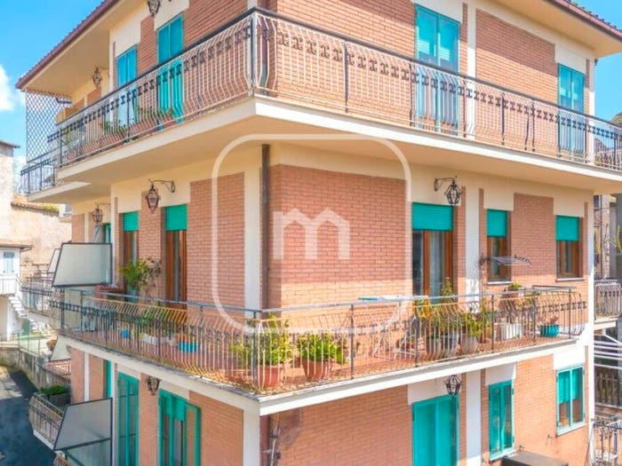 Appartamento trilocale in vendita in Via San Francesco d'Assisi, Olevano Romano