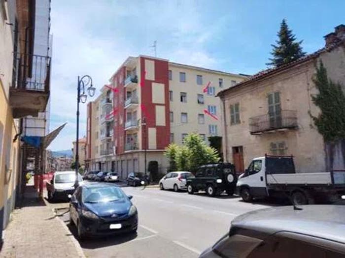 Appartamento quadrilocale in vendita in Via Nizza, Centro, Acqui Terme
