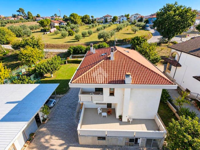 Appartamento trilocale in vendita in Via Del Campetto, Centro, Giulianova