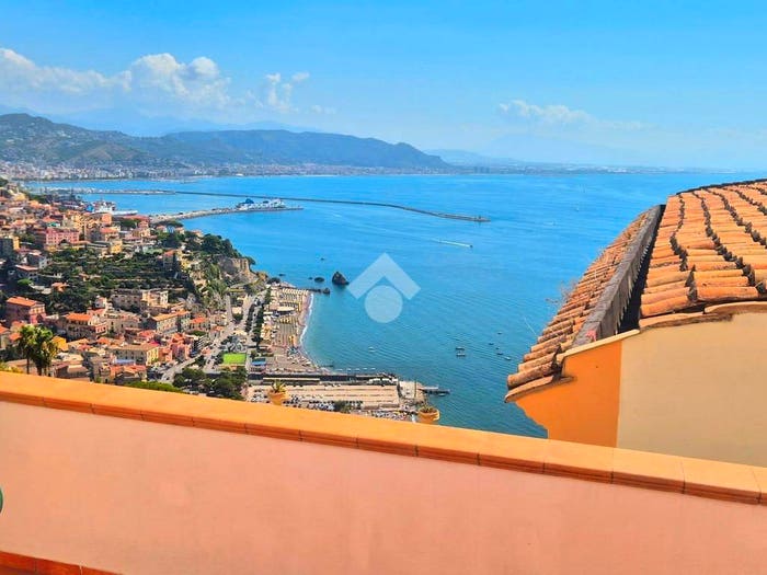 Appartamento trilocale in vendita in Via nuova raito, Raito, Vietri sul Mare