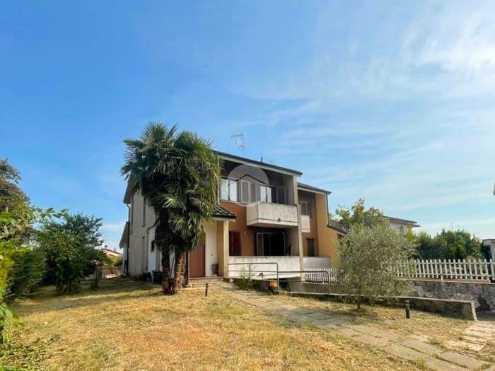 Casa quadrilocale in vendita in Via A Manzoni, Centro, Boffalora Sopra Ticino