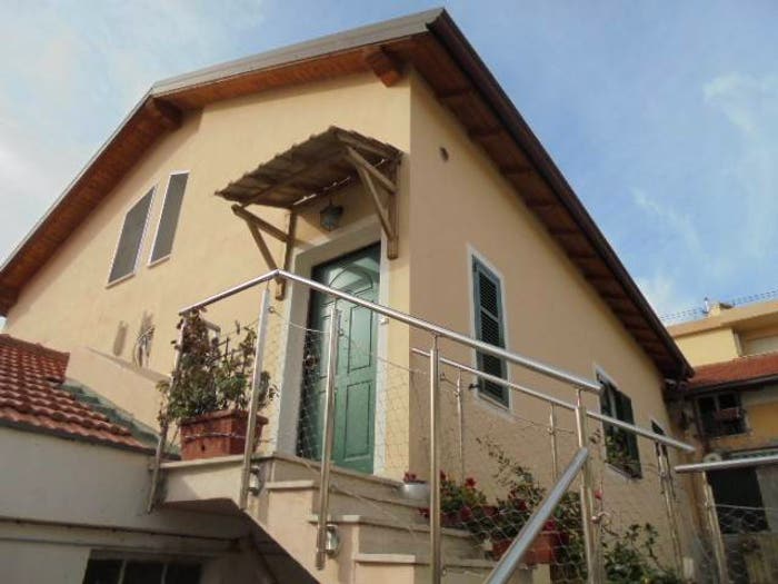 Casa con 6 locali in vendita in Via San Marco, Centro, Bordighera