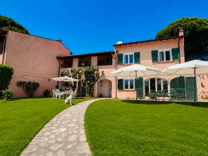 Casa con 6 locali in vendita in Olgiata, Roma