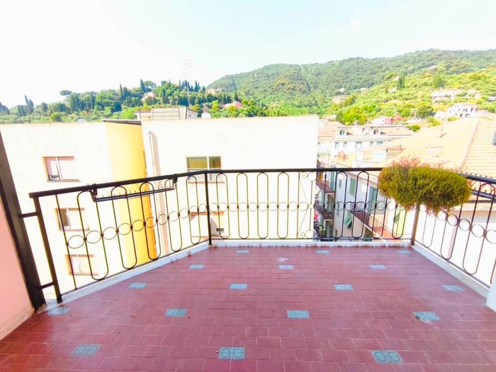 Appartamento quadrilocale in vendita in Via Neghelli, Fenarina Via Neghelli Collina di Ponente, Alassio