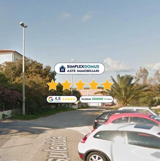 Appartamento quadrilocale in vendita in Via Isuledda, La Maddalena